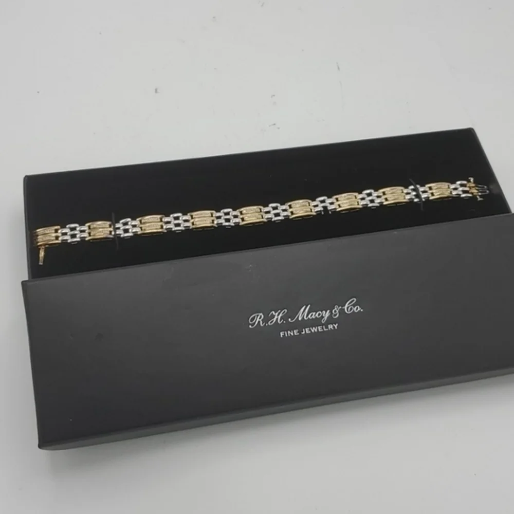 Men's Diamond Two-tone Bracelet 1/2 ct. t.w. NWOT‎